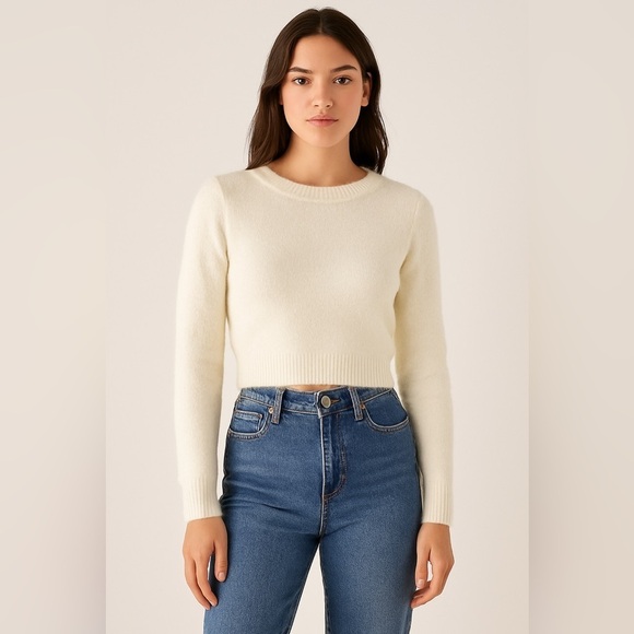 Urban Outfitters Sweaters - Urban Outfitters Women’s White Cropped Fuzzy Sweater Size Small